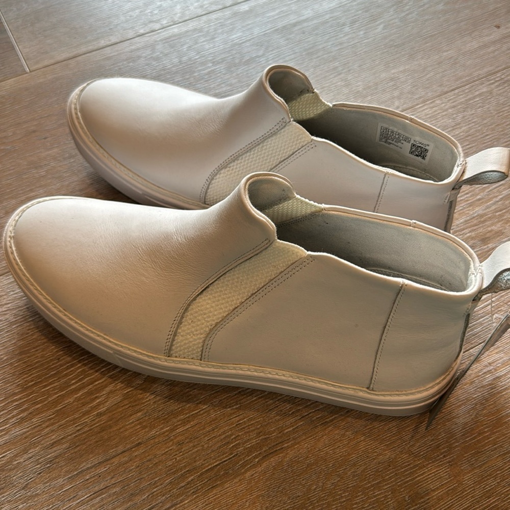 Toms Bryce sneaker NWT size 9.5